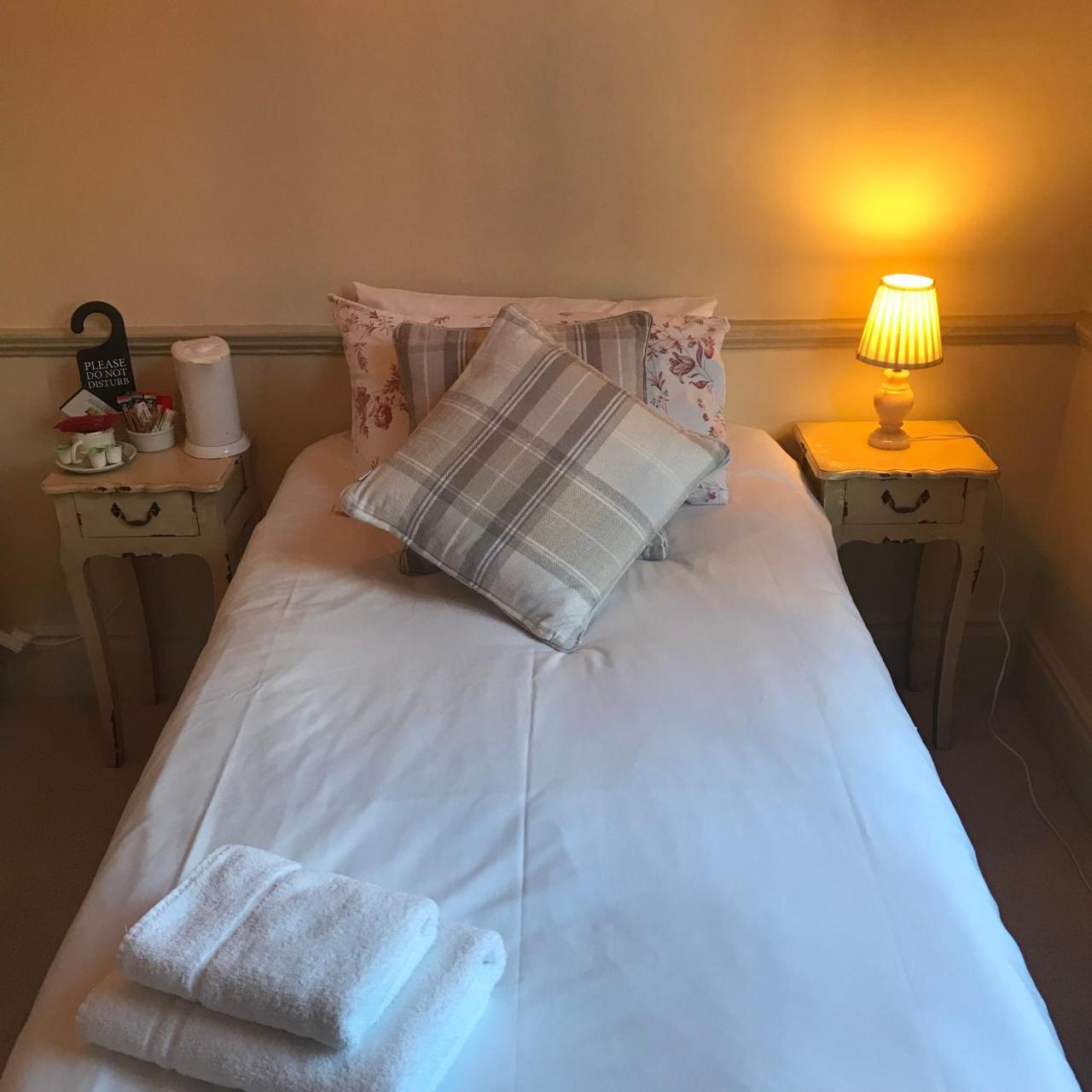 Galtres Lodge Hotel & Forest Restaurant 约克 外观 照片
