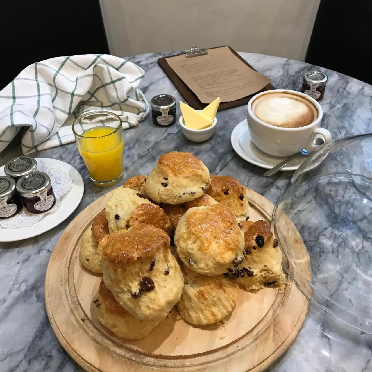 Galtres Lodge Hotel & Forest Restaurant 约克 外观 照片