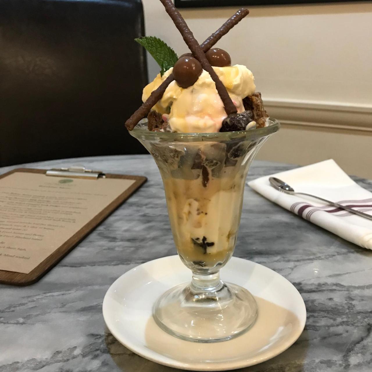 Galtres Lodge Hotel & Forest Restaurant 约克 外观 照片