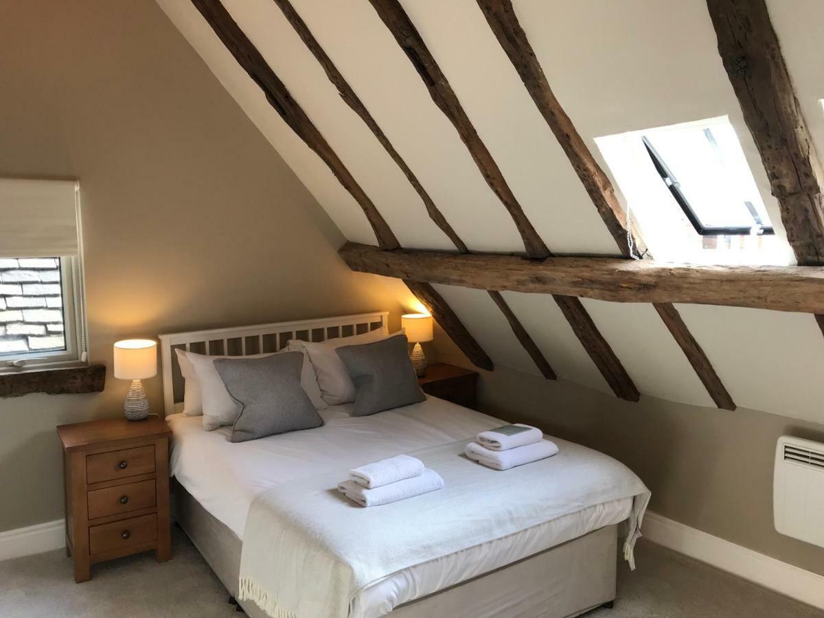 Galtres Lodge Hotel & Forest Restaurant 约克 外观 照片