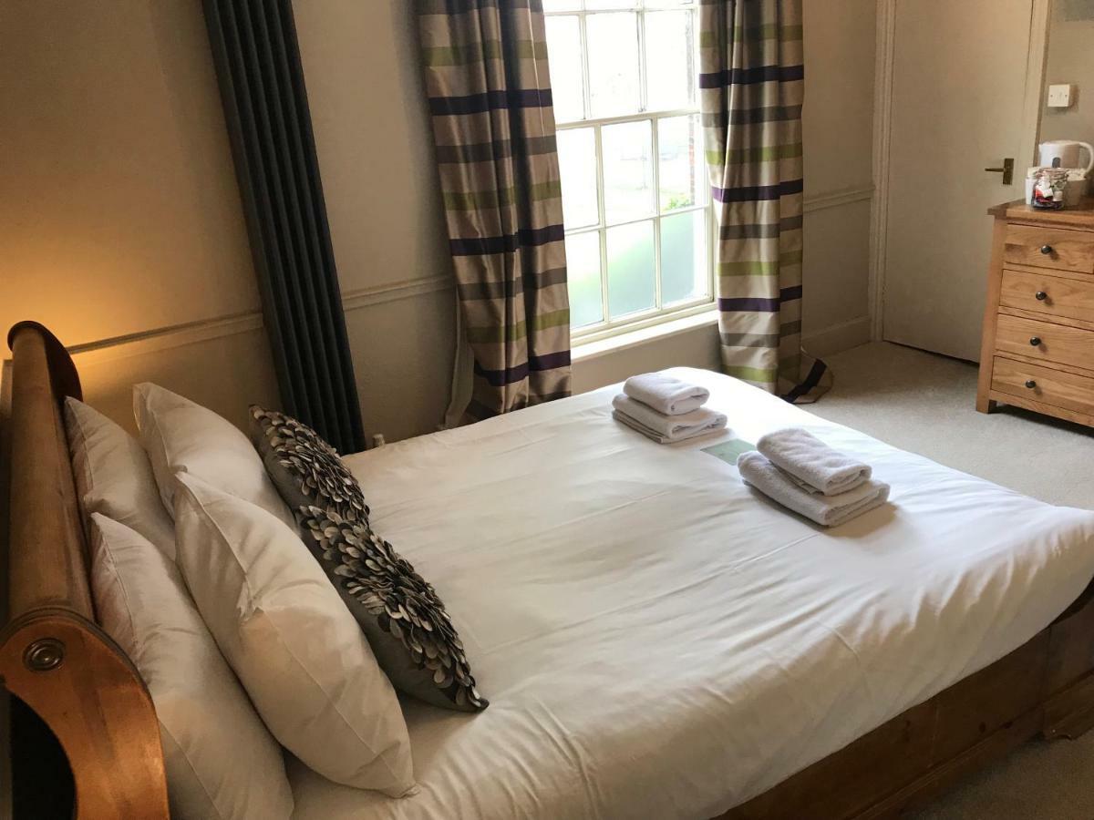 Galtres Lodge Hotel & Forest Restaurant 约克 外观 照片