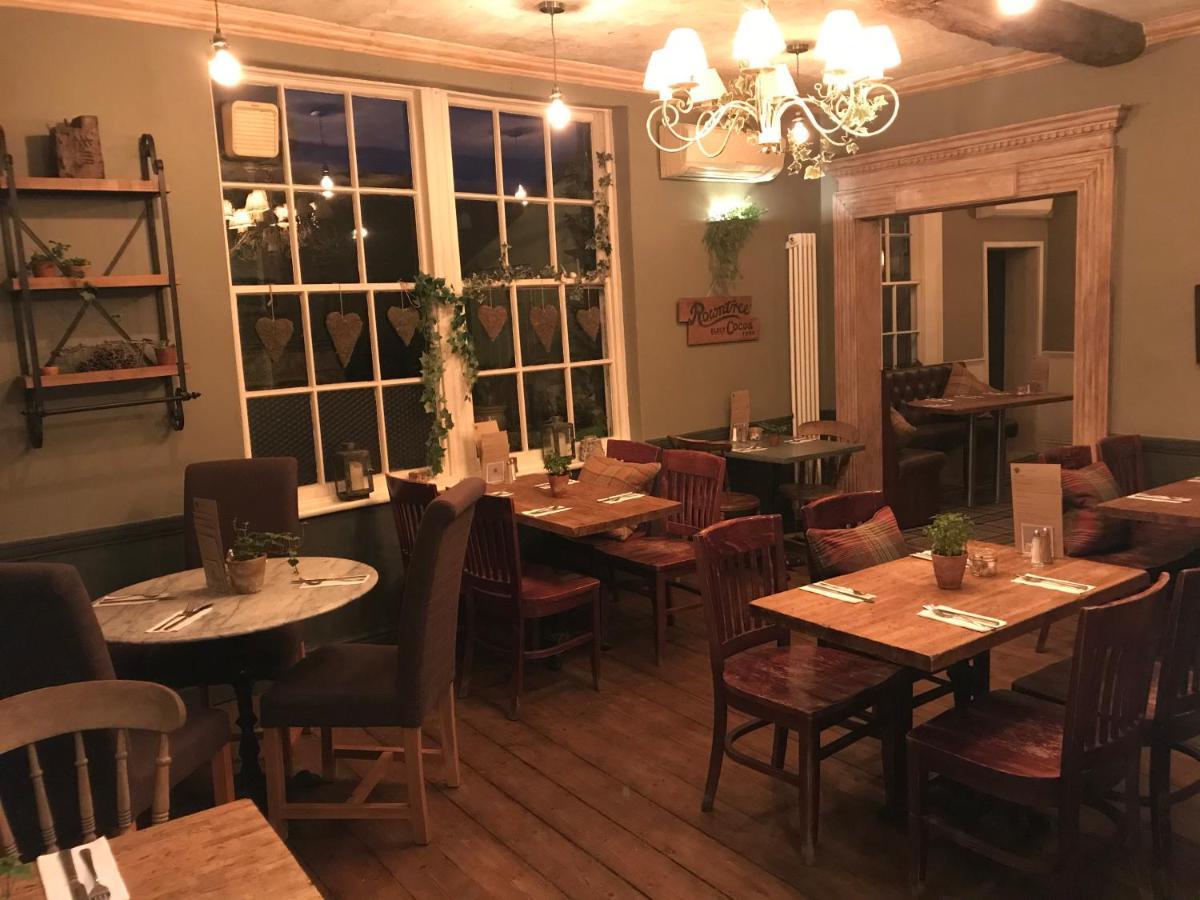 Galtres Lodge Hotel & Forest Restaurant 约克 外观 照片